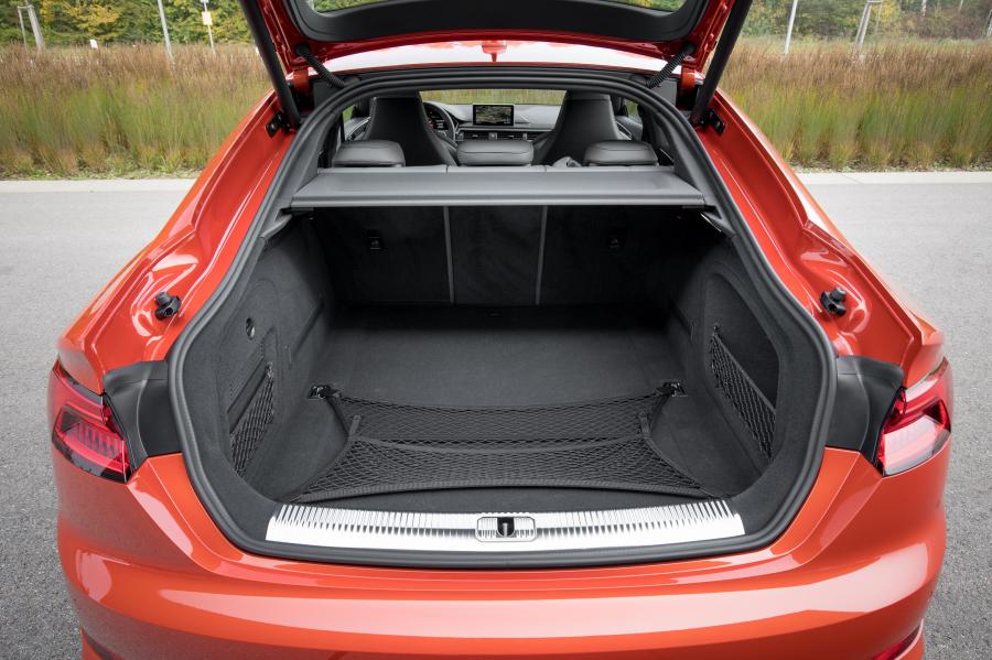 Багажник Audi S5 Sportback 2016 года  (WW) (фото 40 из 45)